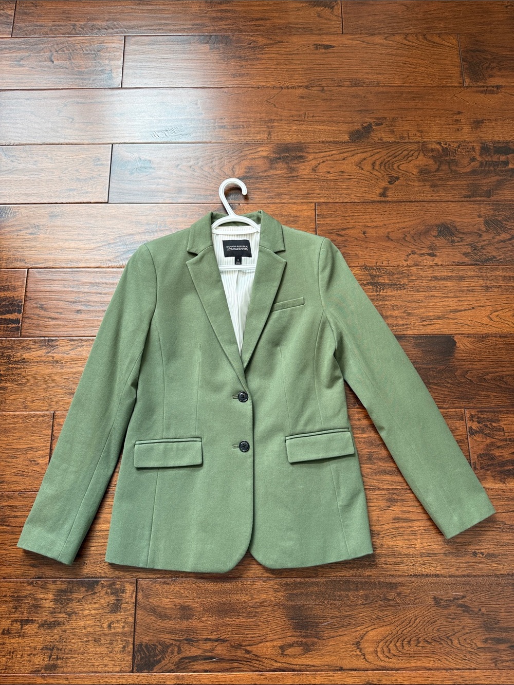 BANANA REPUBLIC Olive Green Two-Button Blazer